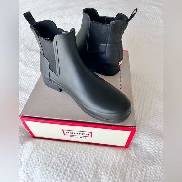 Hunter Rain Boots Size 7 - Picture 3 of 5